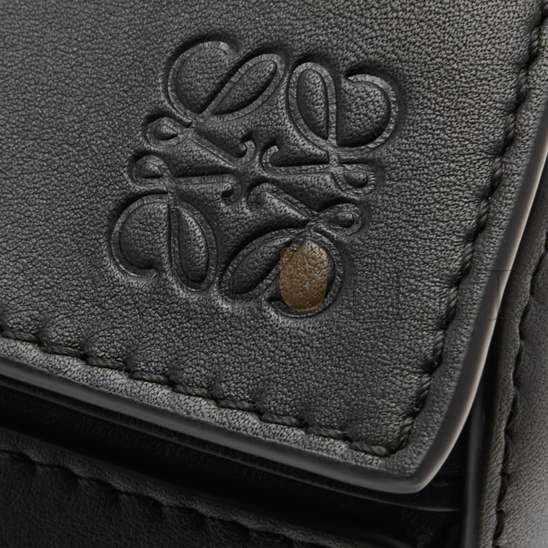 L0ew* small puzzle bag in smooth calfskin a510s21xae (24*16.5*10.5cm)